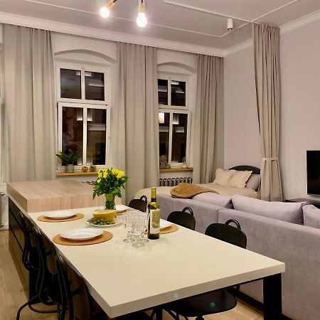 Spacious Apart In The Center- Main Square 300M Wrocław Exteriör bild
